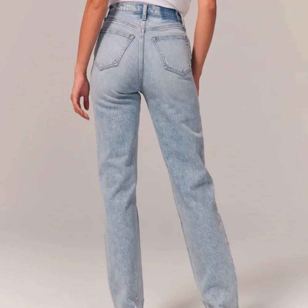 NEW Abercrombie The '90s Straight - Picture 2 of 14
